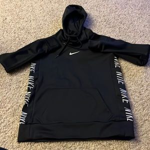 Nike Dri-Fit Hoodie Boys XS. EUC. Comes from clean smoke free home.
